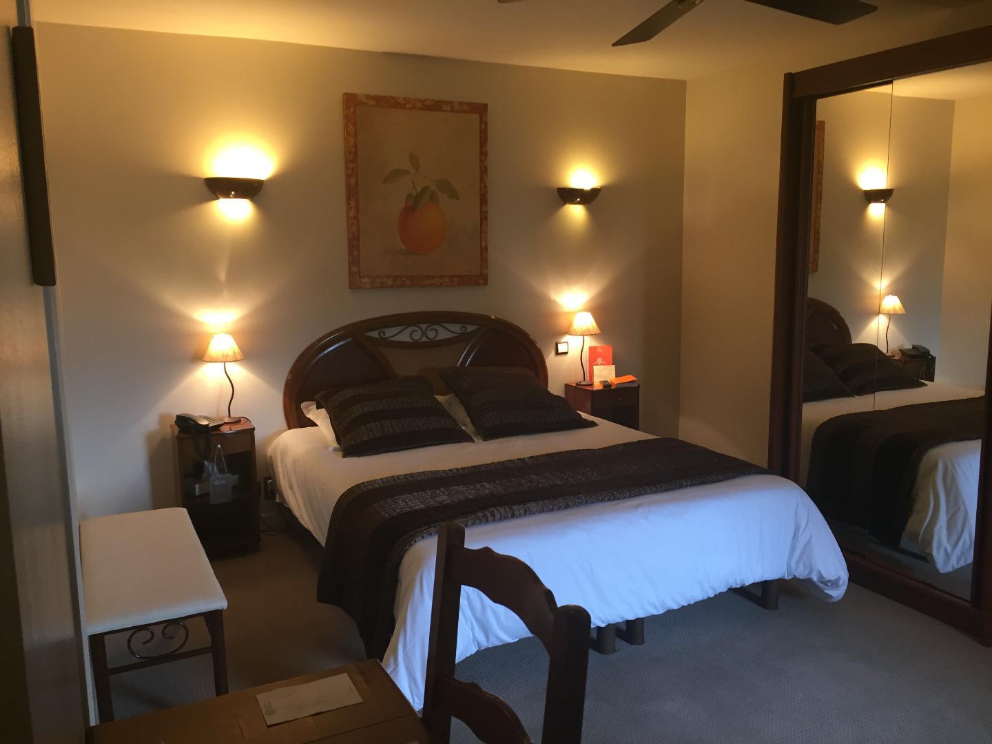 Auberge Du Cheval Blanc - Teritoria Selles-Saint-Denis Екстериор снимка