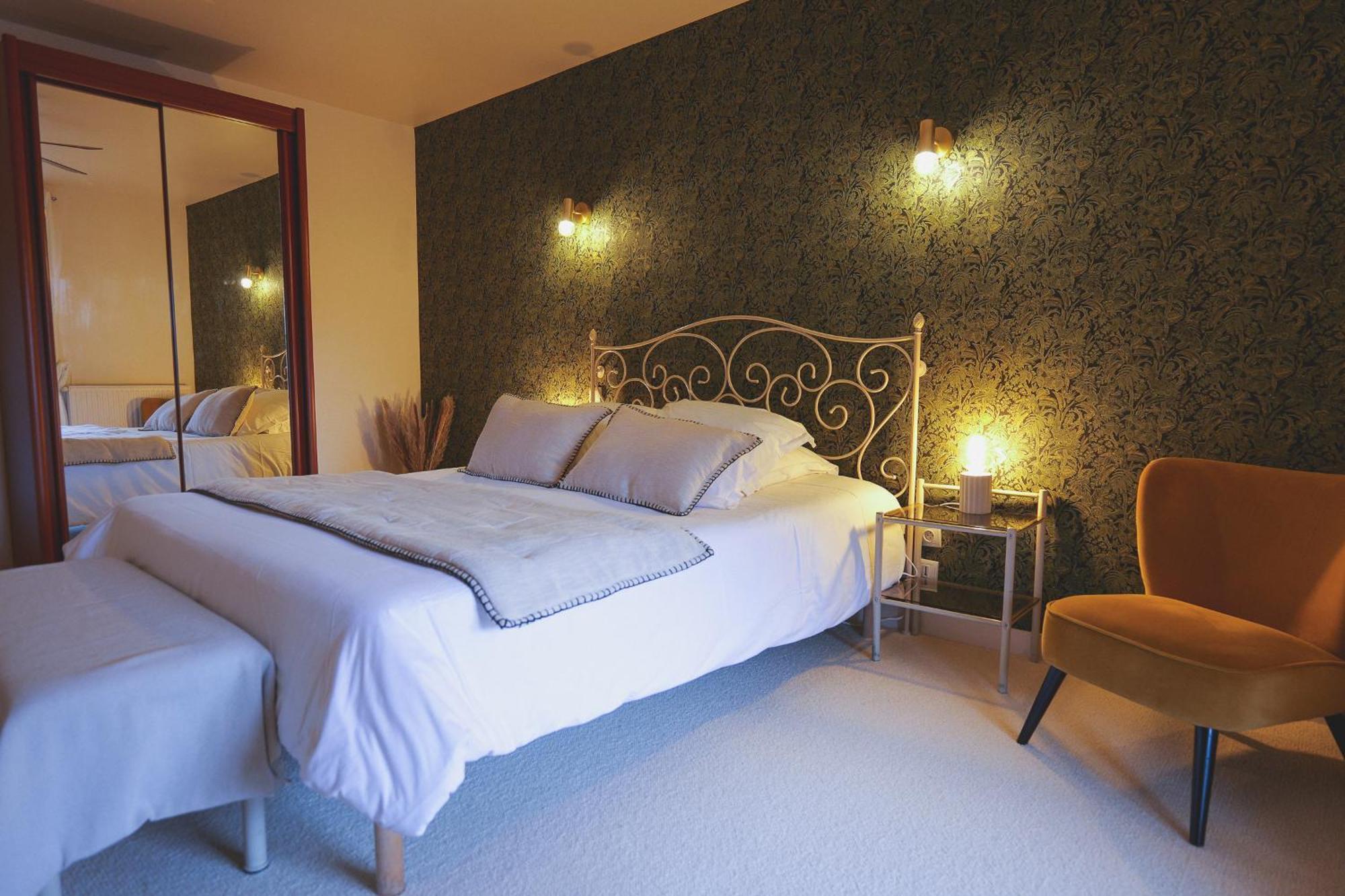 Auberge Du Cheval Blanc - Teritoria Selles-Saint-Denis Екстериор снимка