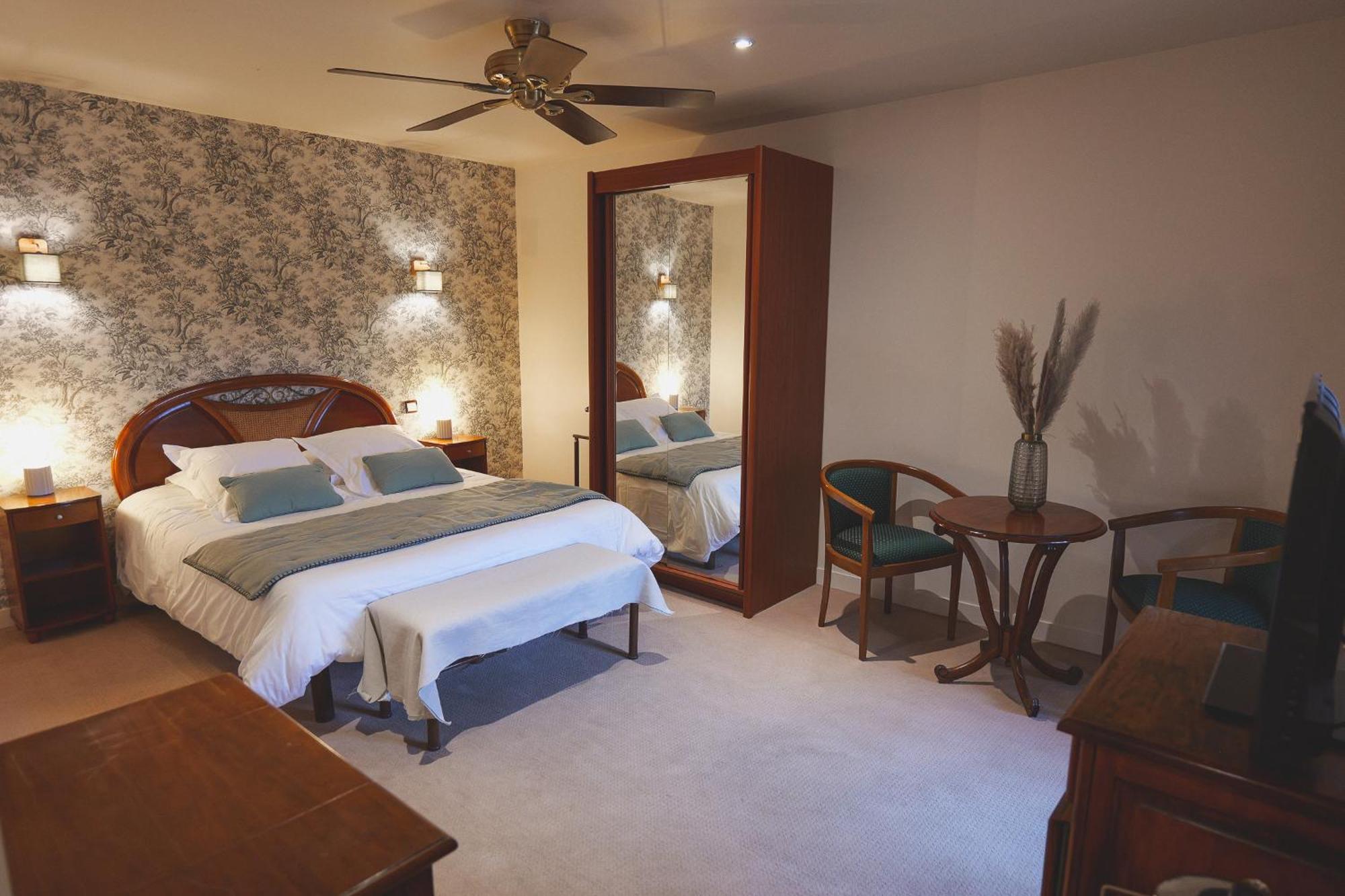 Auberge Du Cheval Blanc - Teritoria Selles-Saint-Denis Екстериор снимка