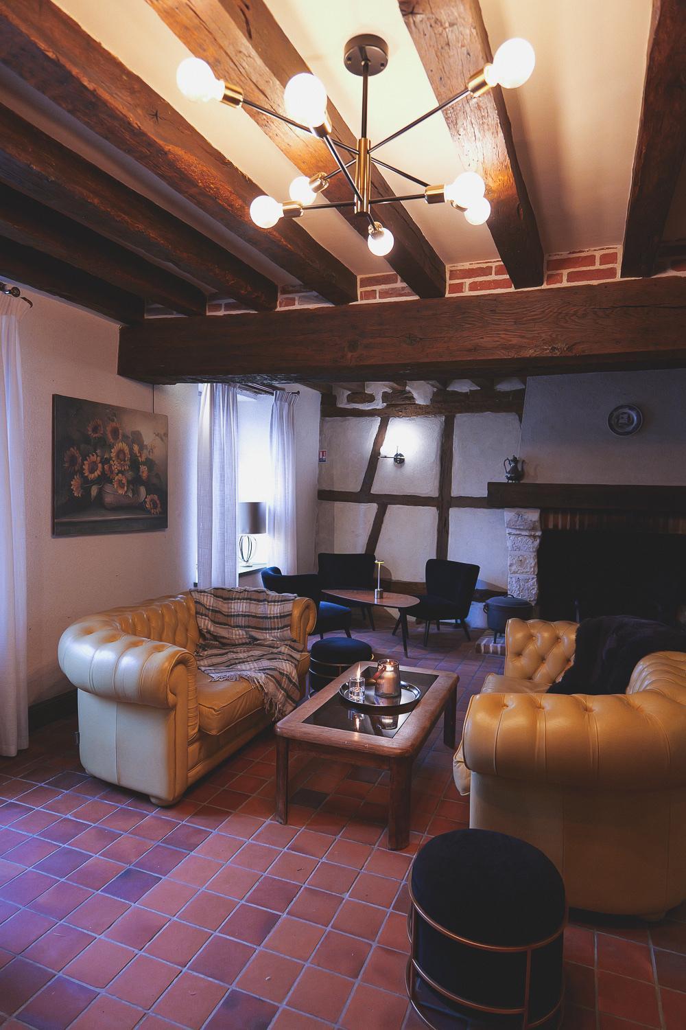 Auberge Du Cheval Blanc - Teritoria Selles-Saint-Denis Екстериор снимка