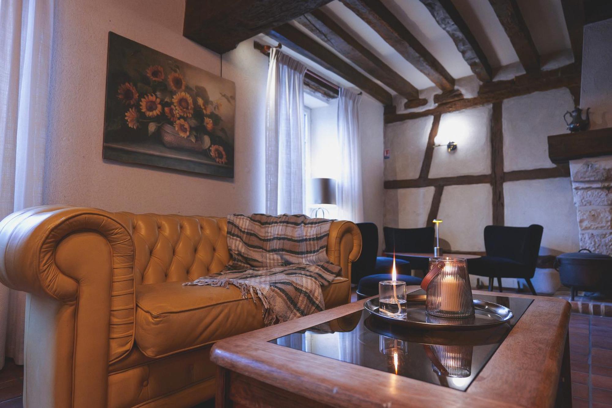 Auberge Du Cheval Blanc - Teritoria Selles-Saint-Denis Екстериор снимка
