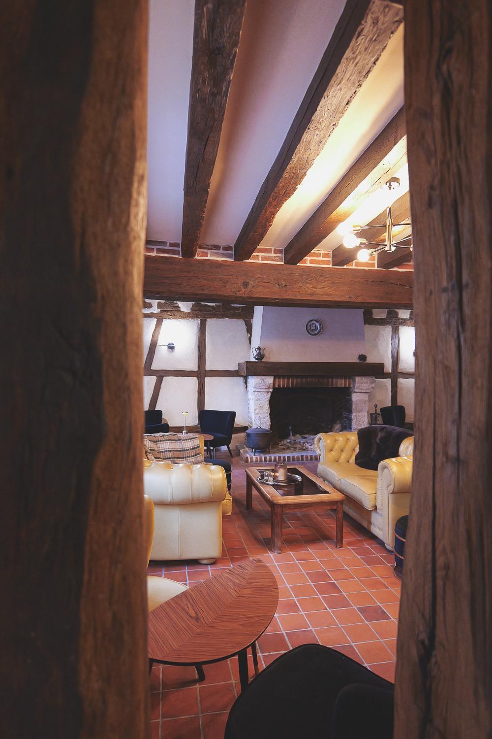 Auberge Du Cheval Blanc - Teritoria Selles-Saint-Denis Екстериор снимка